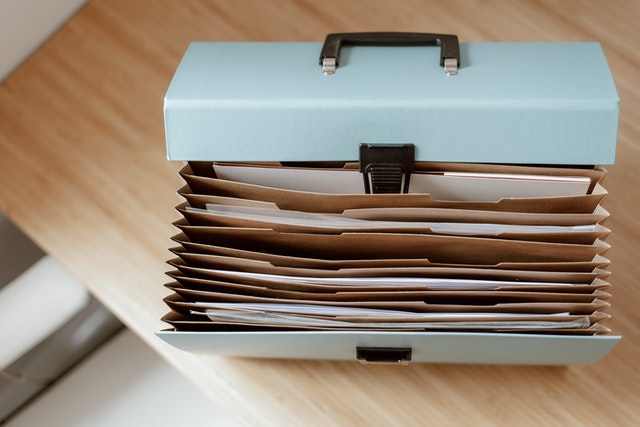 portable filing case of papers